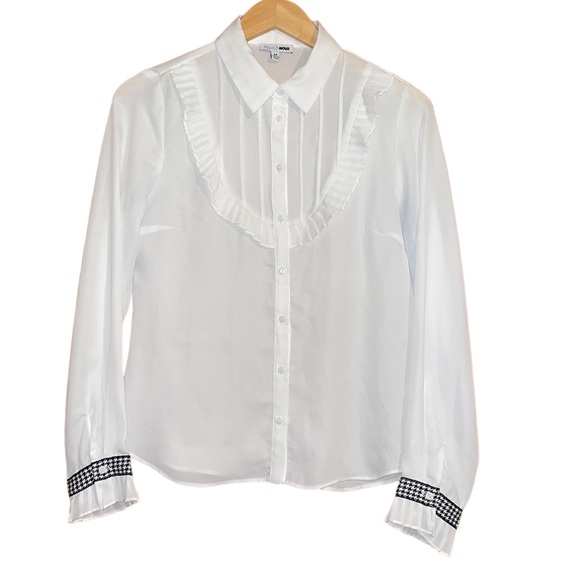 •FASHION NOVA•NWOB WHITE SHEER PLEATED HOUNDSTOOTH BUTTON DOWN BLOUSE SIZE MED. - Picture 1 of 9